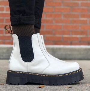 Dr. Martens Doc 2976 Smooth Leather Platform Chelsea Boots White Size 9W 8M